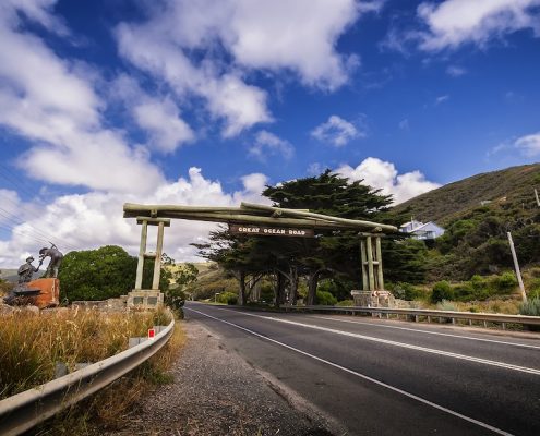 the-memorial-arch-on-great-ocean-road